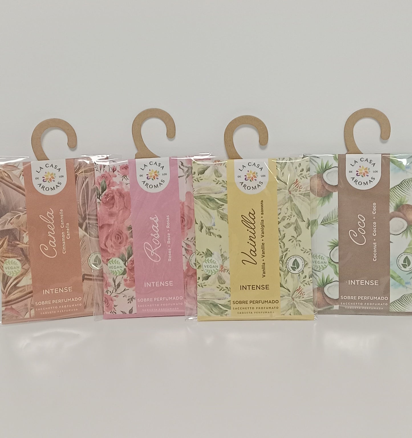 🌿 Sobres perfumados de “coco, canela, rosas y vainilla” – Aromas cálidos y envolventes ✨