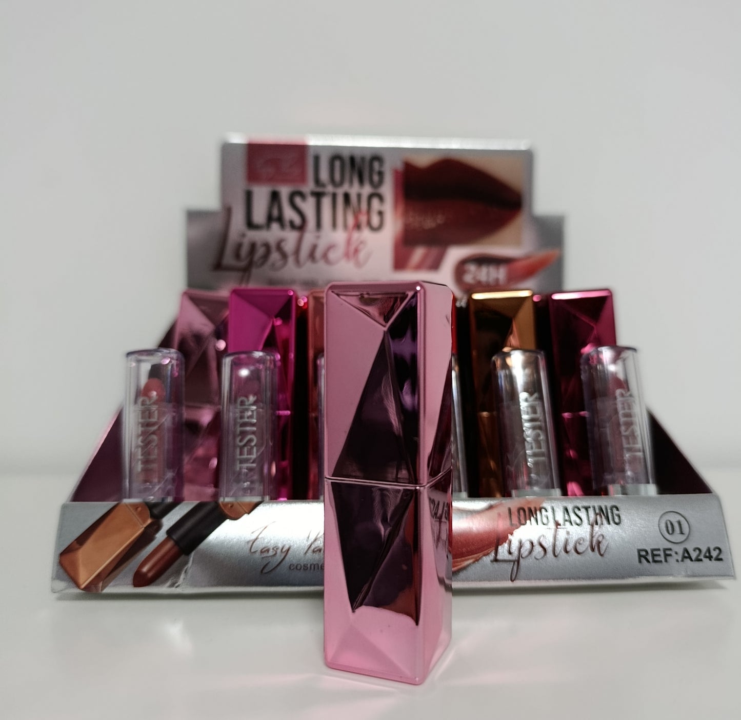 💋 Labial long lasting 24H color intenso y brillo elegante ✨