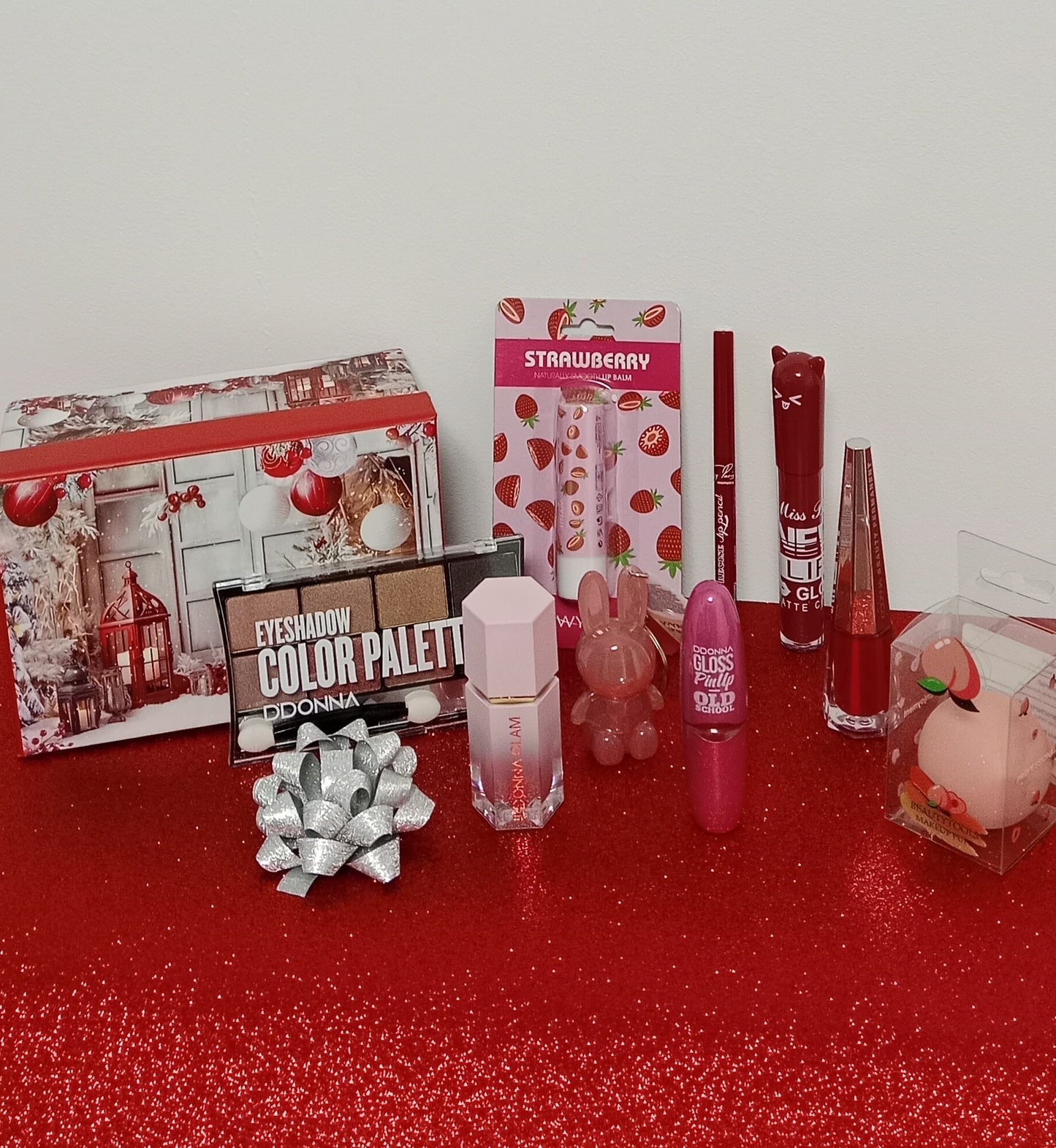 🎄✨ Caja navideña de maquillaje – Edición especial ✨🎁