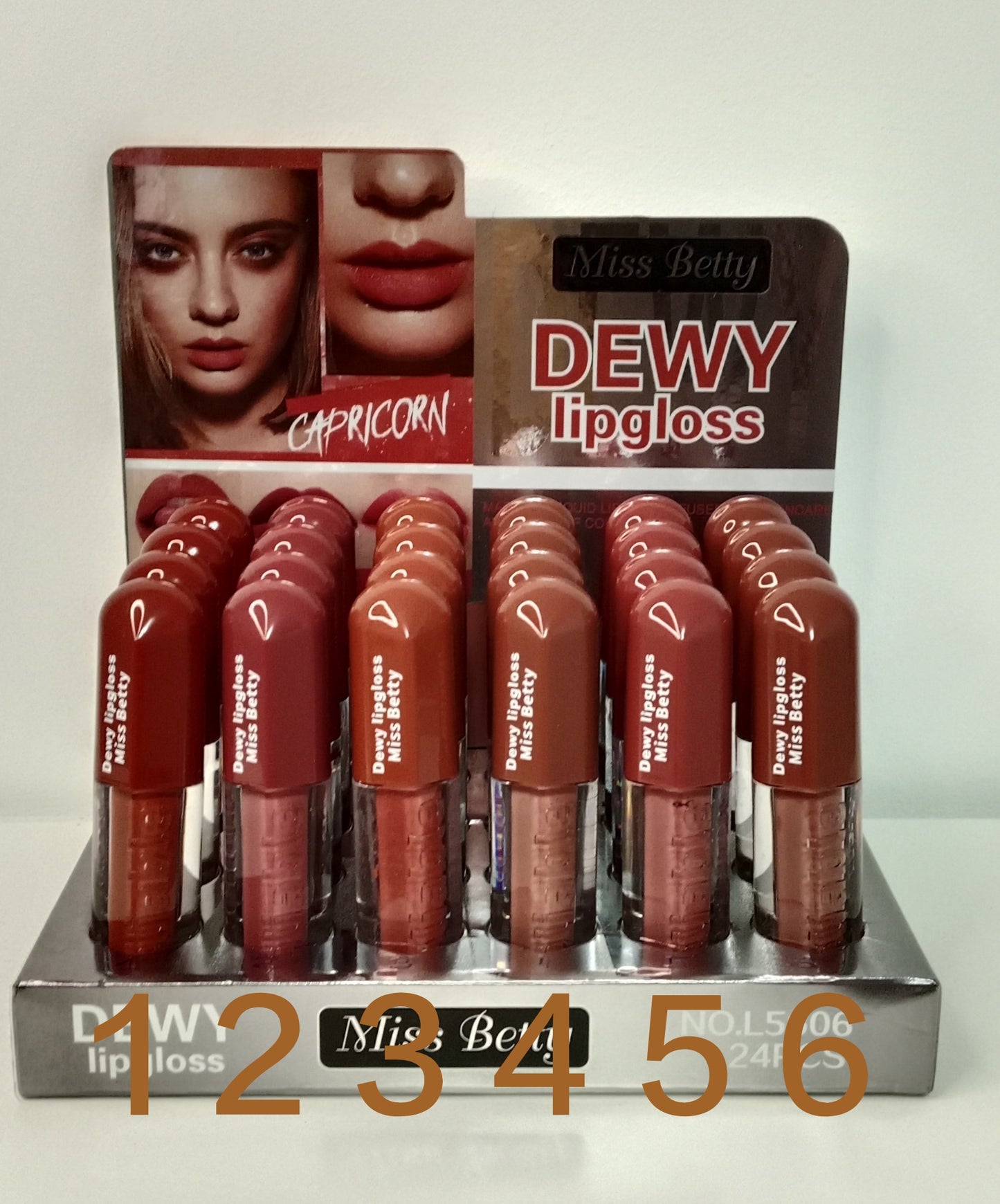 💋 Dewy lipgloss miss betty – Brillo jugoso & color elegante y aroma chocolate ✨